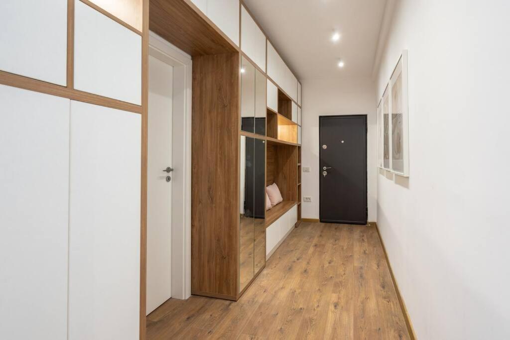 Stylish Apartament Magheru Boekarest Buitenkant foto