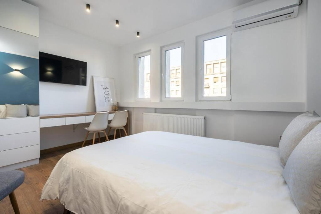 Stylish Apartament Magheru Boekarest Buitenkant foto