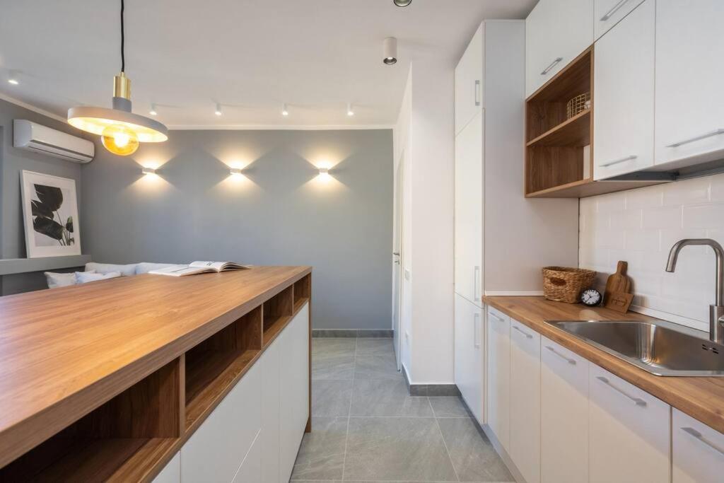 Stylish Apartament Magheru Boekarest Buitenkant foto