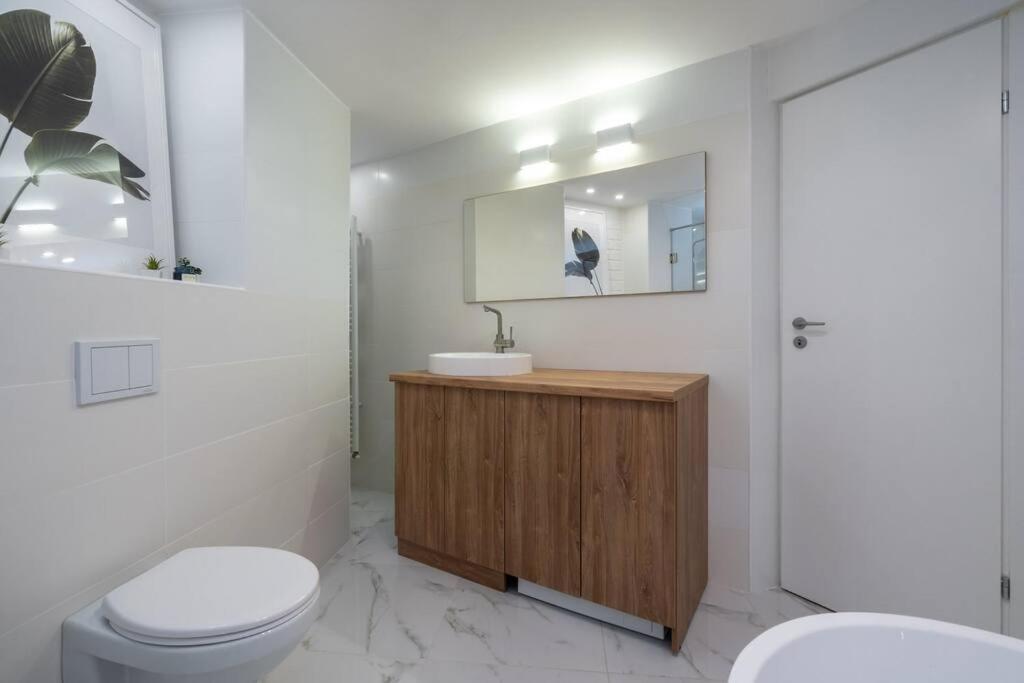 Stylish Apartament Magheru Boekarest Buitenkant foto
