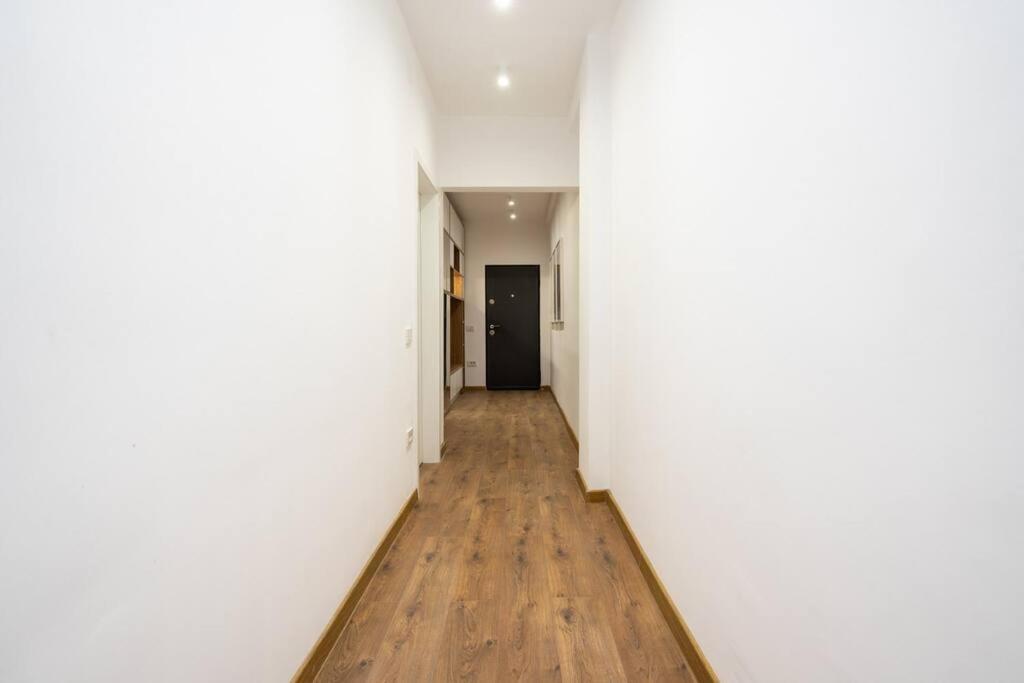 Stylish Apartament Magheru Boekarest Buitenkant foto